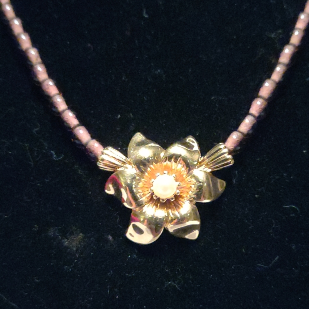Monet Flower Necklace - Picture 7 of 8